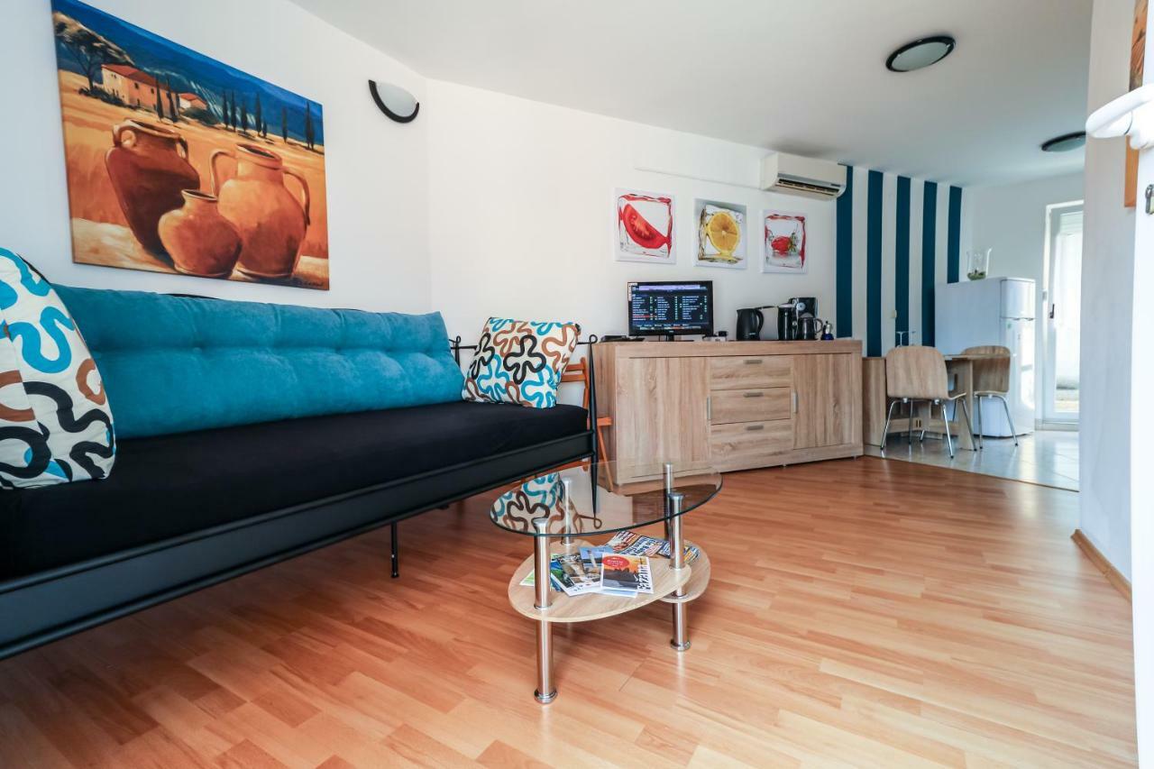 Waimarie Apartment Fazana Exterior photo